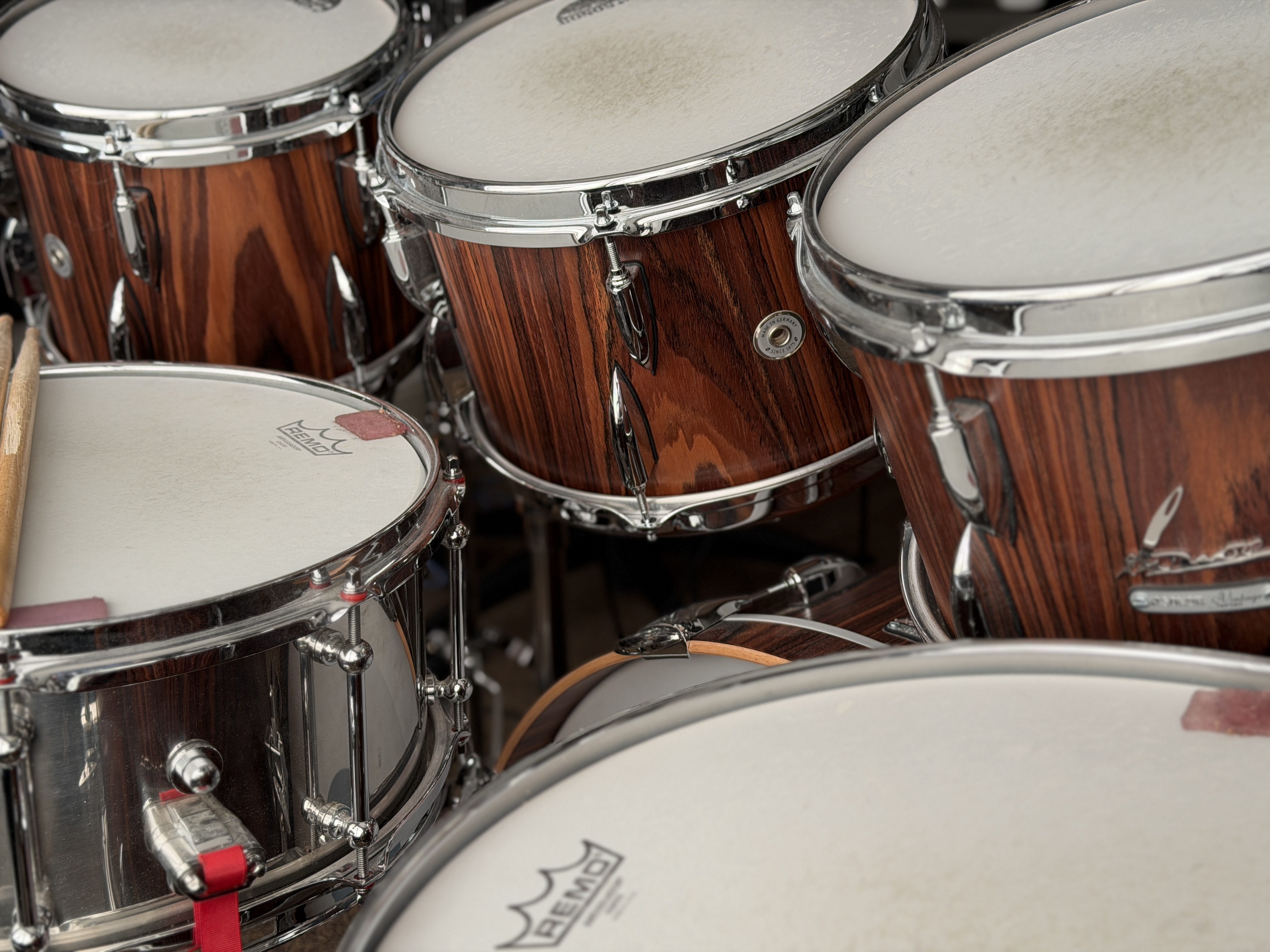 Gigantic Jets playlist